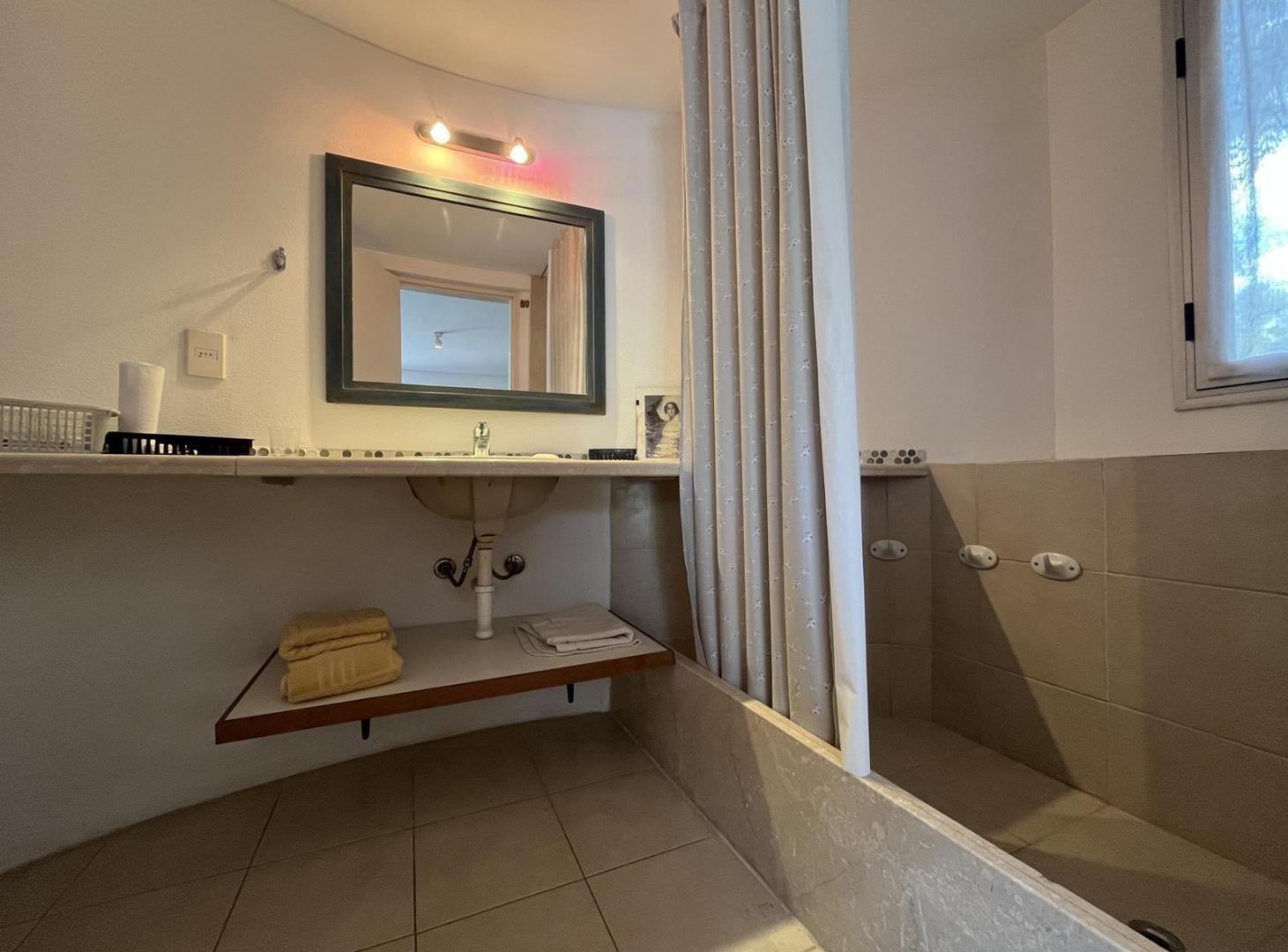 Foto de la Barra Venta Casa Cerca del mar - TM5546, imagen 3