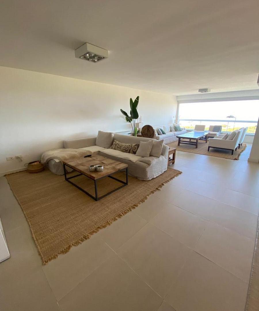 Foto de Departamento Ph en Alquiler Playa Brava TM7520788, imagen 2