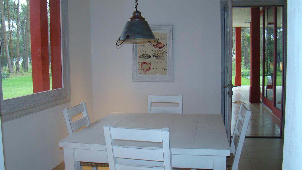 Foto de LAGUNA BLANCA ALQUILER CASA TIDES, imagen 4