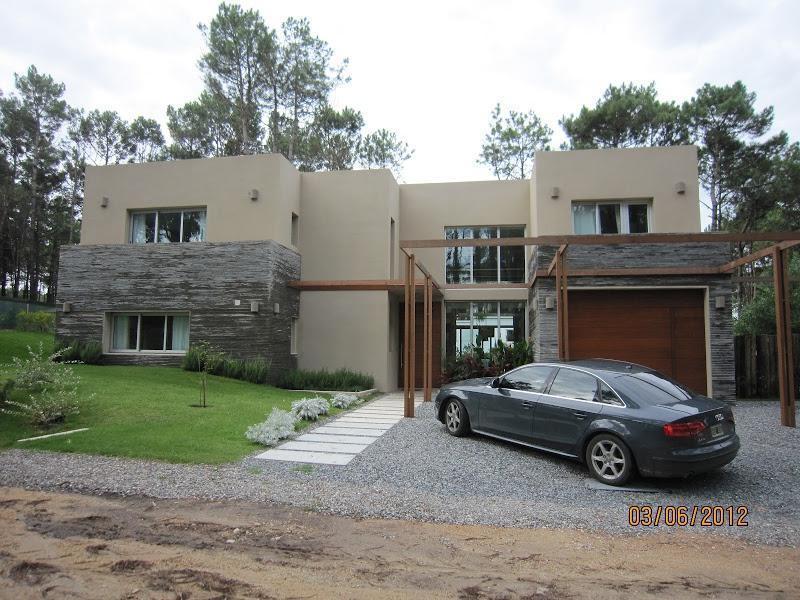 Foto de LAGUNA BLANCA ALQUILER CASA DR, imagen 1