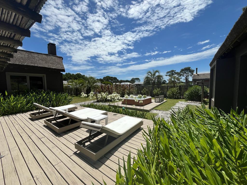 Foto de CASA EN VENTA Y ALQUILER JOSE IGNACIO "G14 - TAYKA", imagen 2