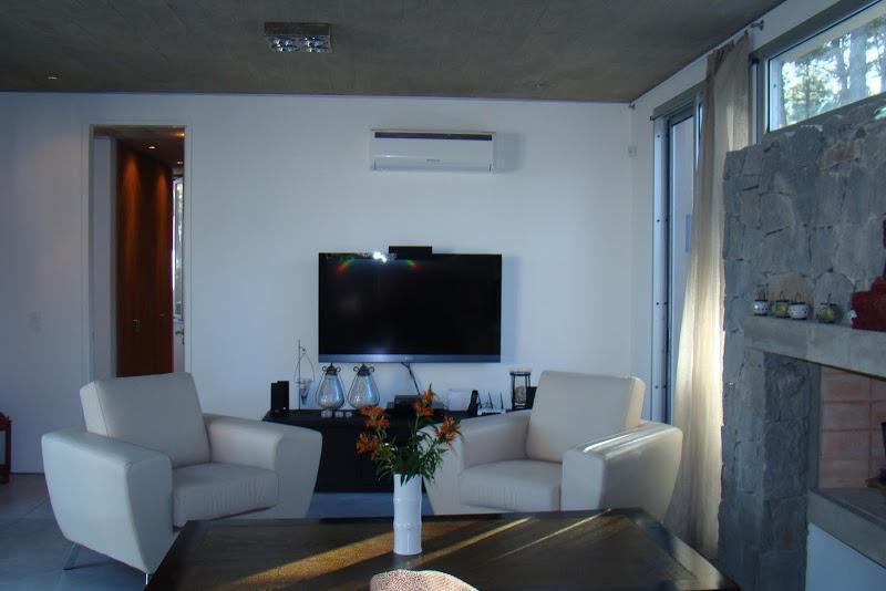 Foto de LAGUNA BLANCA VENTA Y ALQUILER CASA GUSMANO - TM 43388, imagen 3