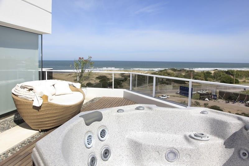 Foto de Punta del Este Venta y Alquiler Temporario Departamento Aguas Azules II, imagen 1