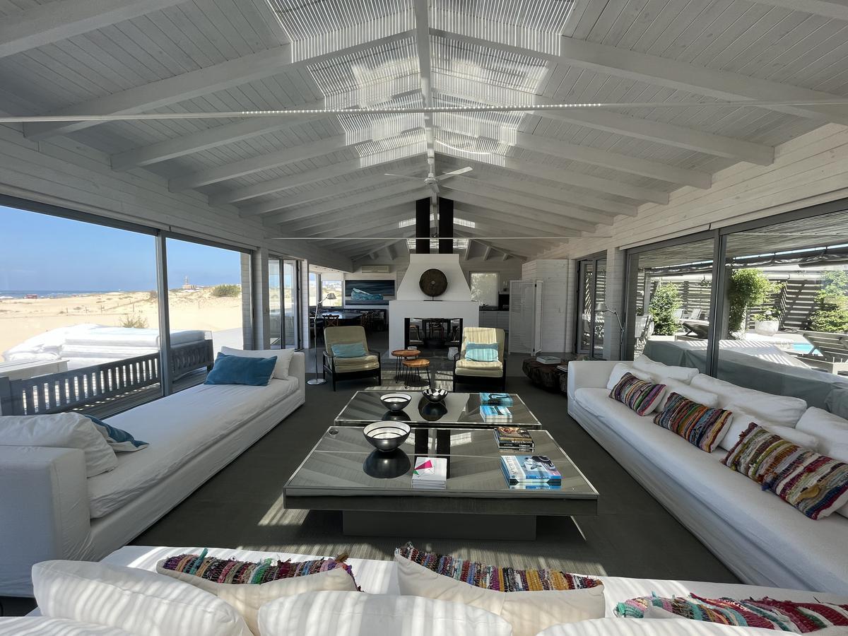 Foto de House for rent oceanfront in Club de Mar "Ondarreta", imagen 5