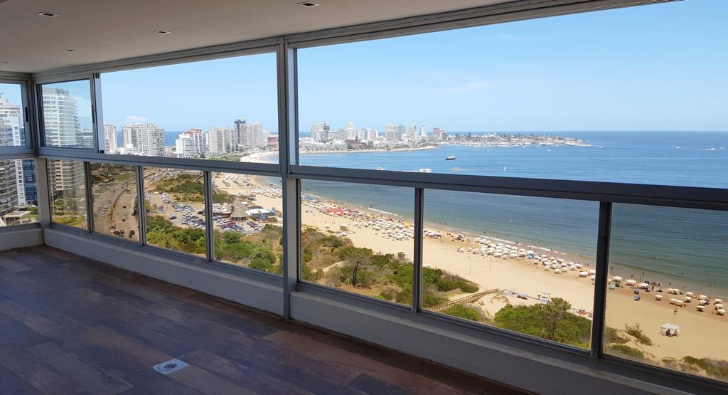 Foto de Venta Departamento - Playa Mansa TM 2168305, imagen 2
