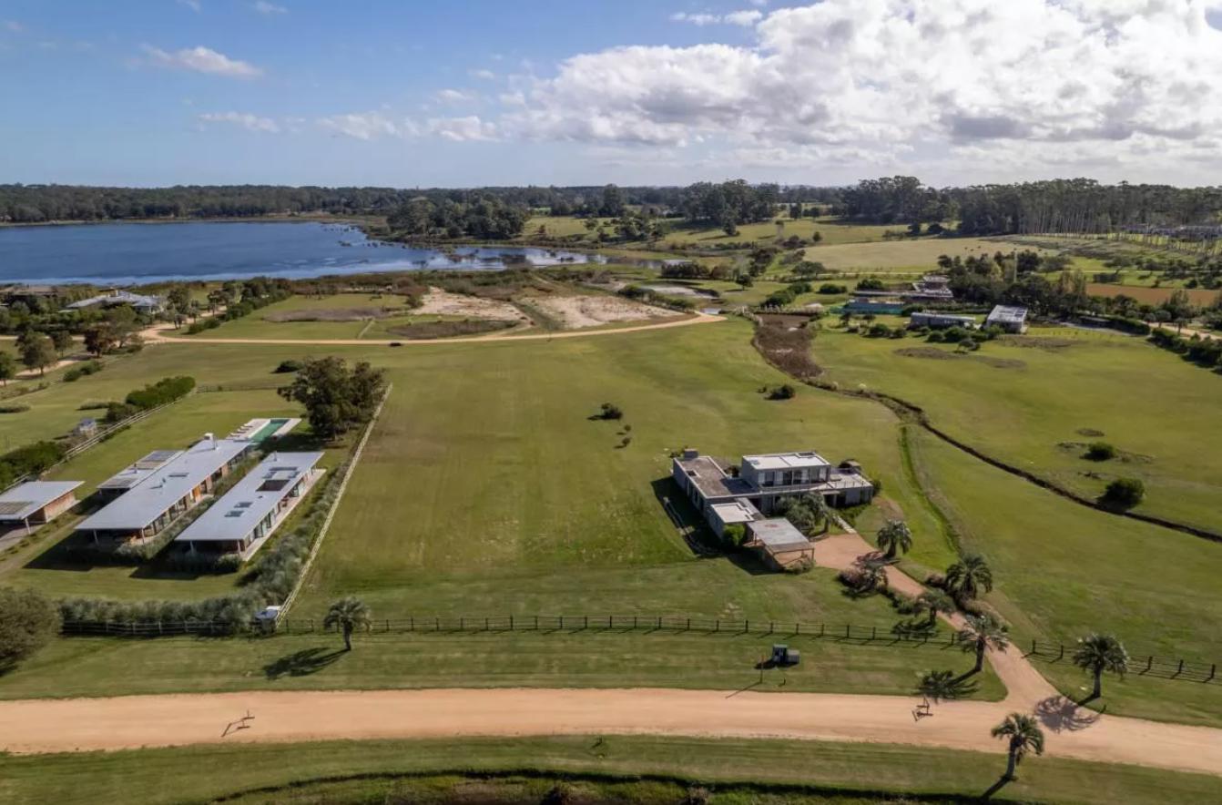 Foto de Espectacular Chacra con las Mejores Vistas en Laguna Estates, imagen 1