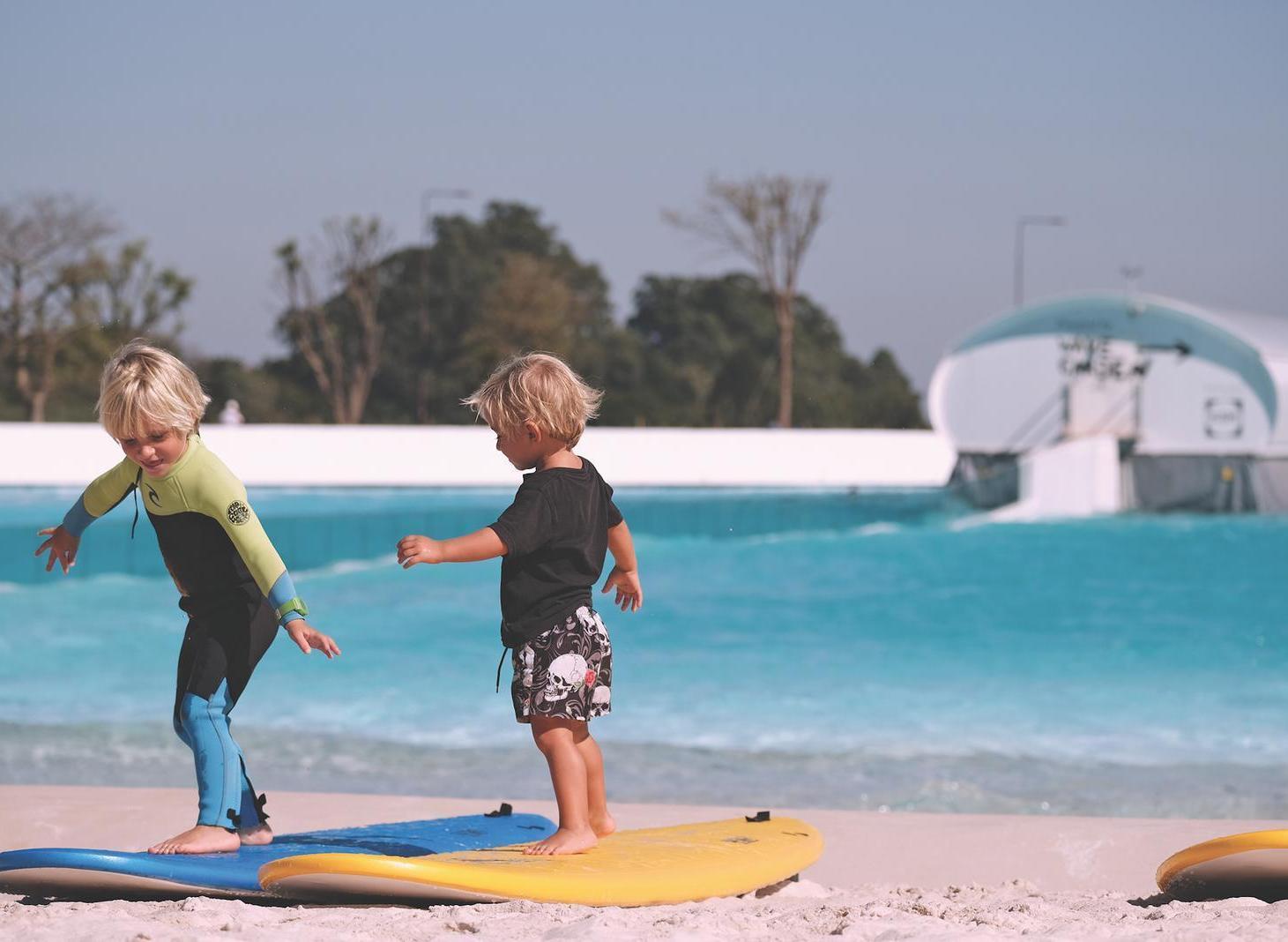 Foto de Lotes en Barrio Privado El Nido (Con Pileta de Olas Wavegarden), imagen 2