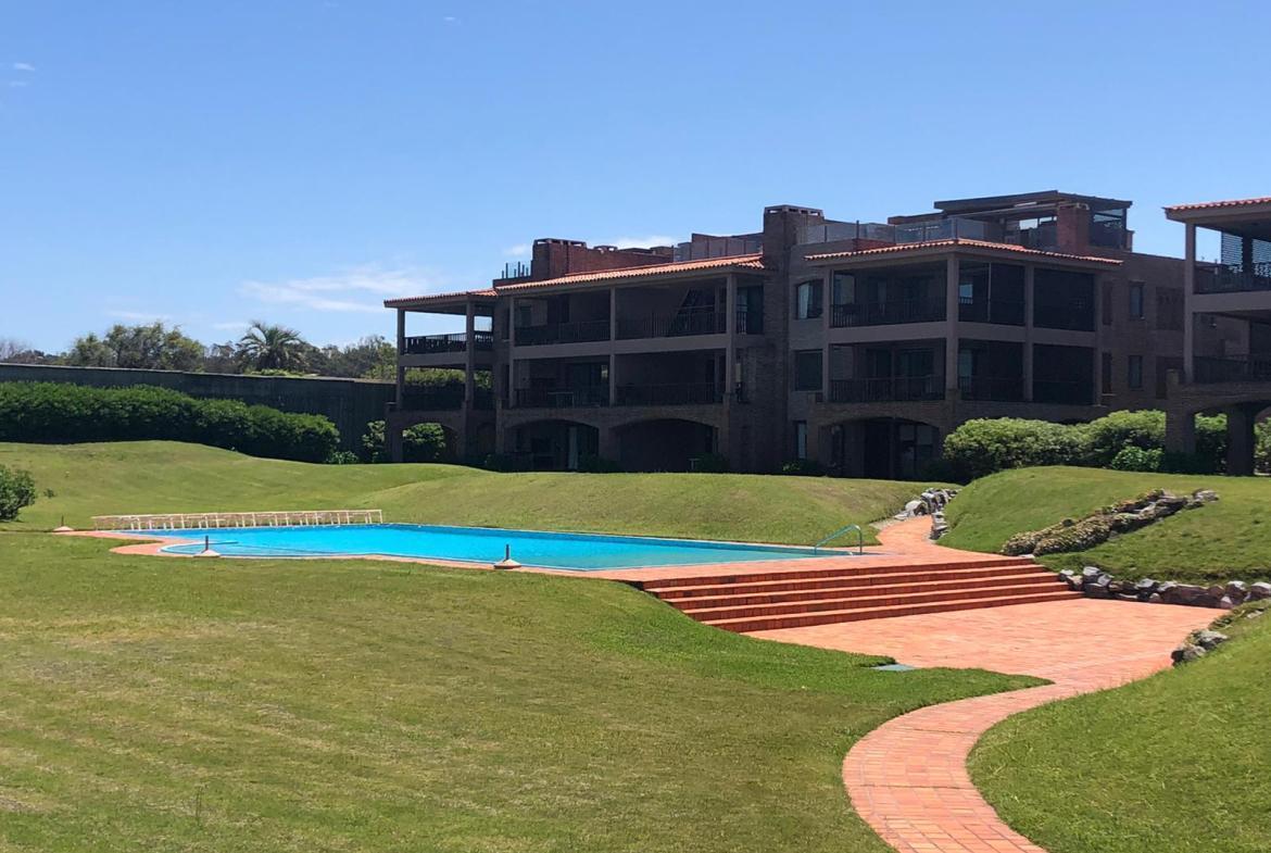 Foto de Departamento Bahia de Manantiales con Jardin Sobre Playa Bikini, imagen 5