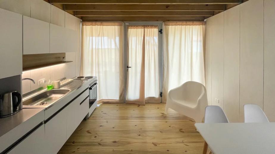 Foto de PH con 4 Departamentos en Venta en Manantiales - TM7814569, imagen 2