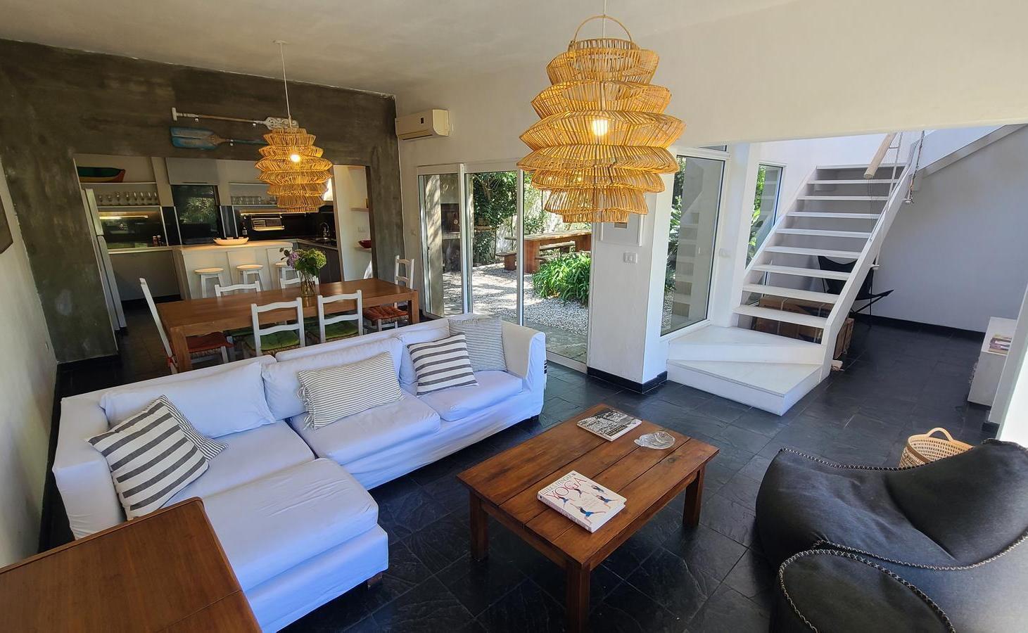 Foto de Venta y Alquiler: Casa a 3 Cuadras de Playa Bikini, Manantiales, imagen 1
