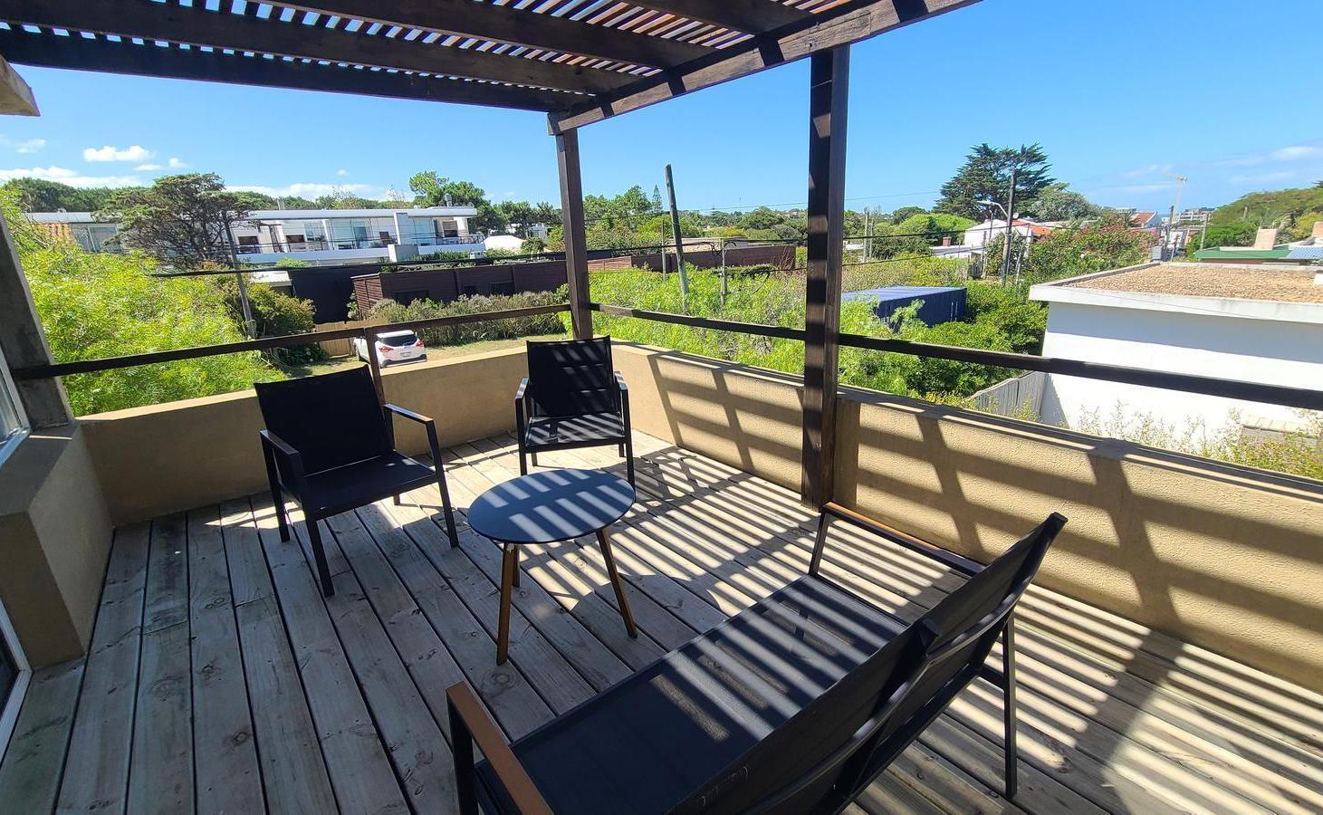 Foto de Venta y Alquiler: Casa a 3 Cuadras de Playa Bikini, Manantiales, imagen 2