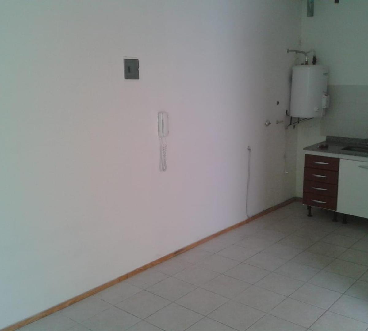 Darragueira 2000 01 - 04: Monoambiente 2