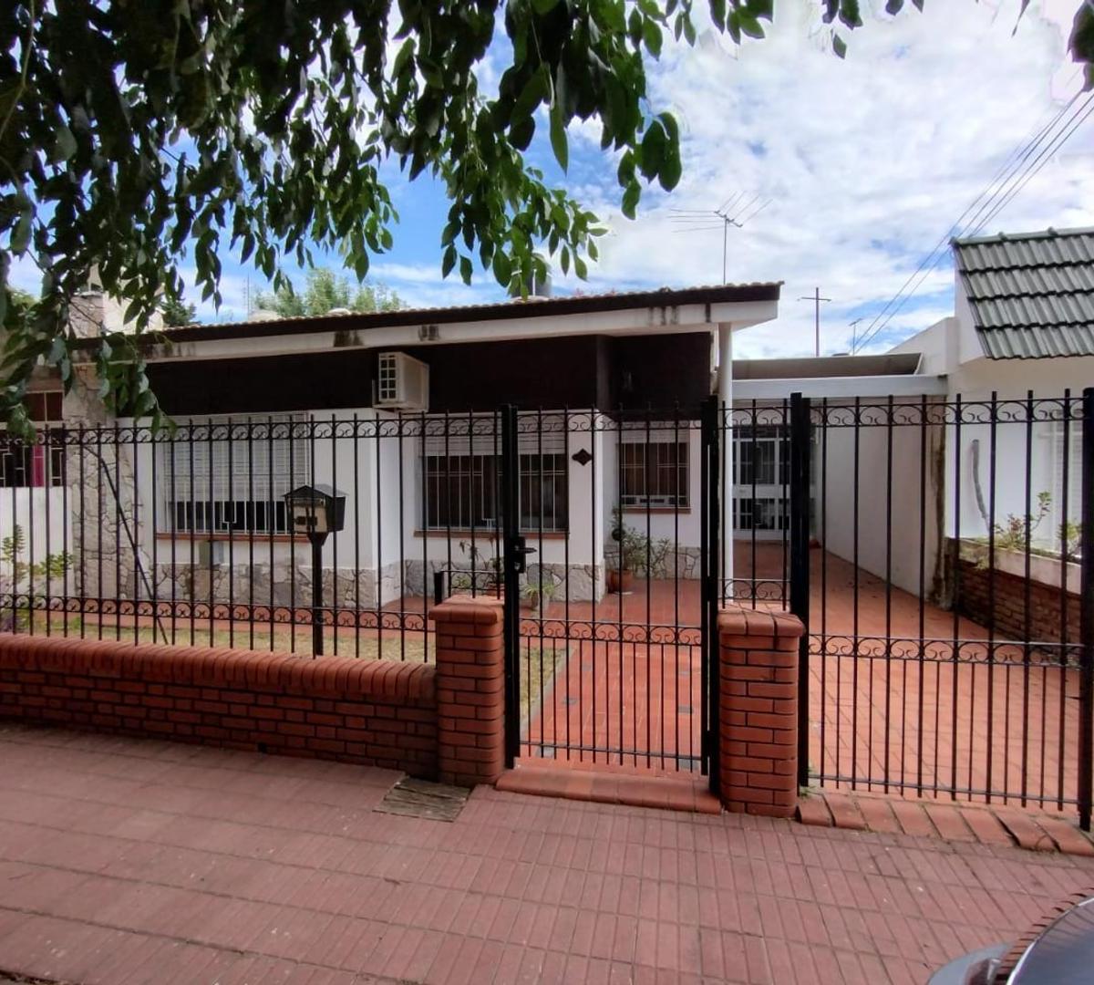 Hermosa Casa en Granadero Baigorria! 5