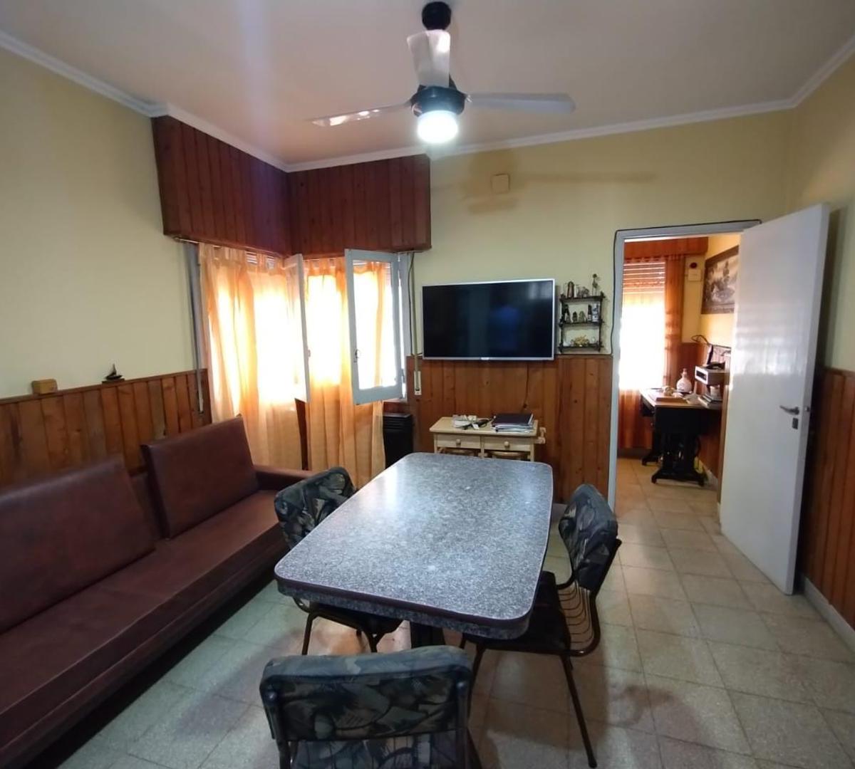 Hermosa Casa en Granadero Baigorria! 3