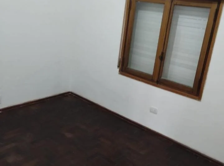 Casa al frente con garaje 5