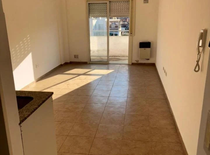 Monoambiente con balcón 2