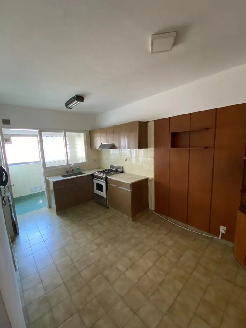 Departamento con cochera 2
