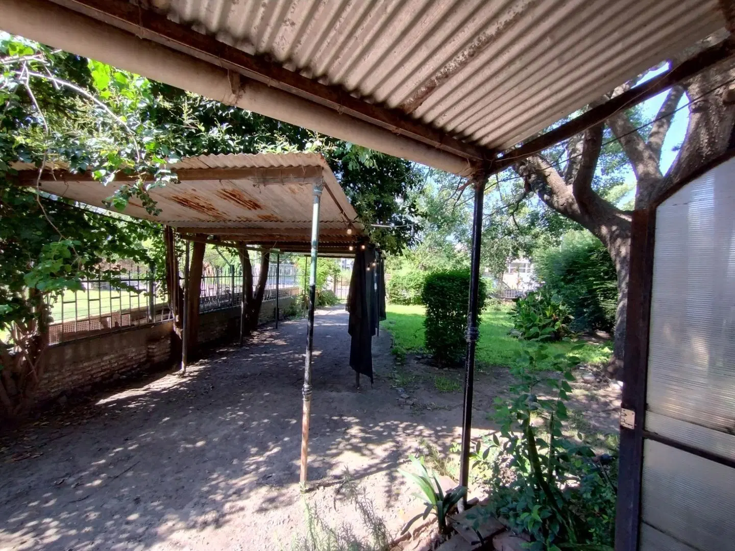 Casa en Capitán Bermúdez 4
