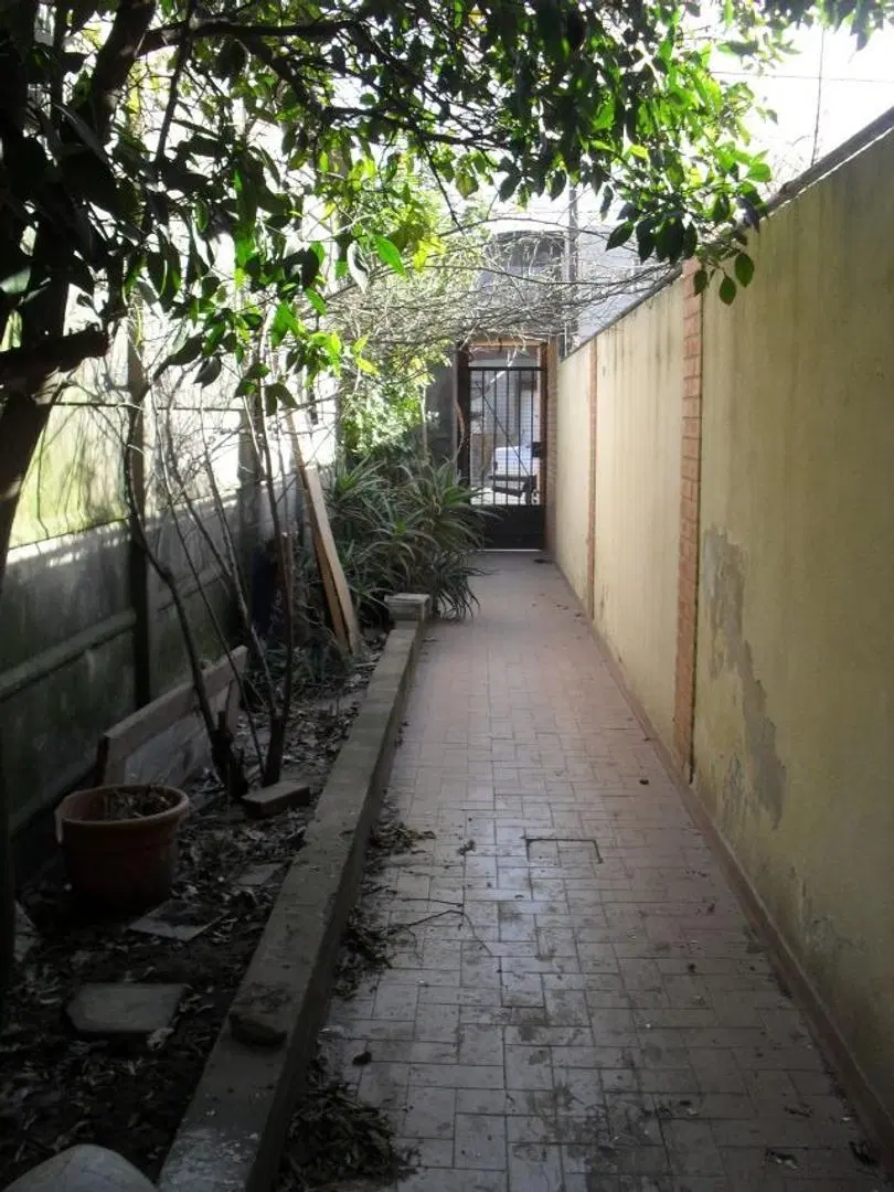 Casa interna de 3 dormitorios y patio 4