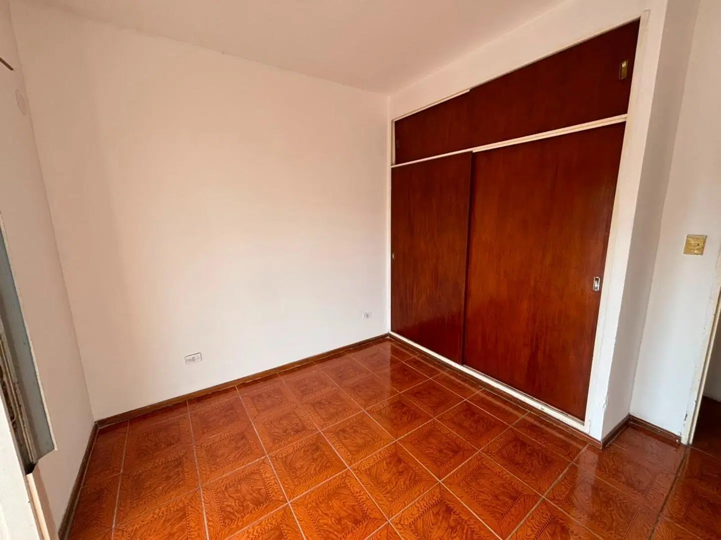Departamento en alquiler, ubicado en Arroyito 4