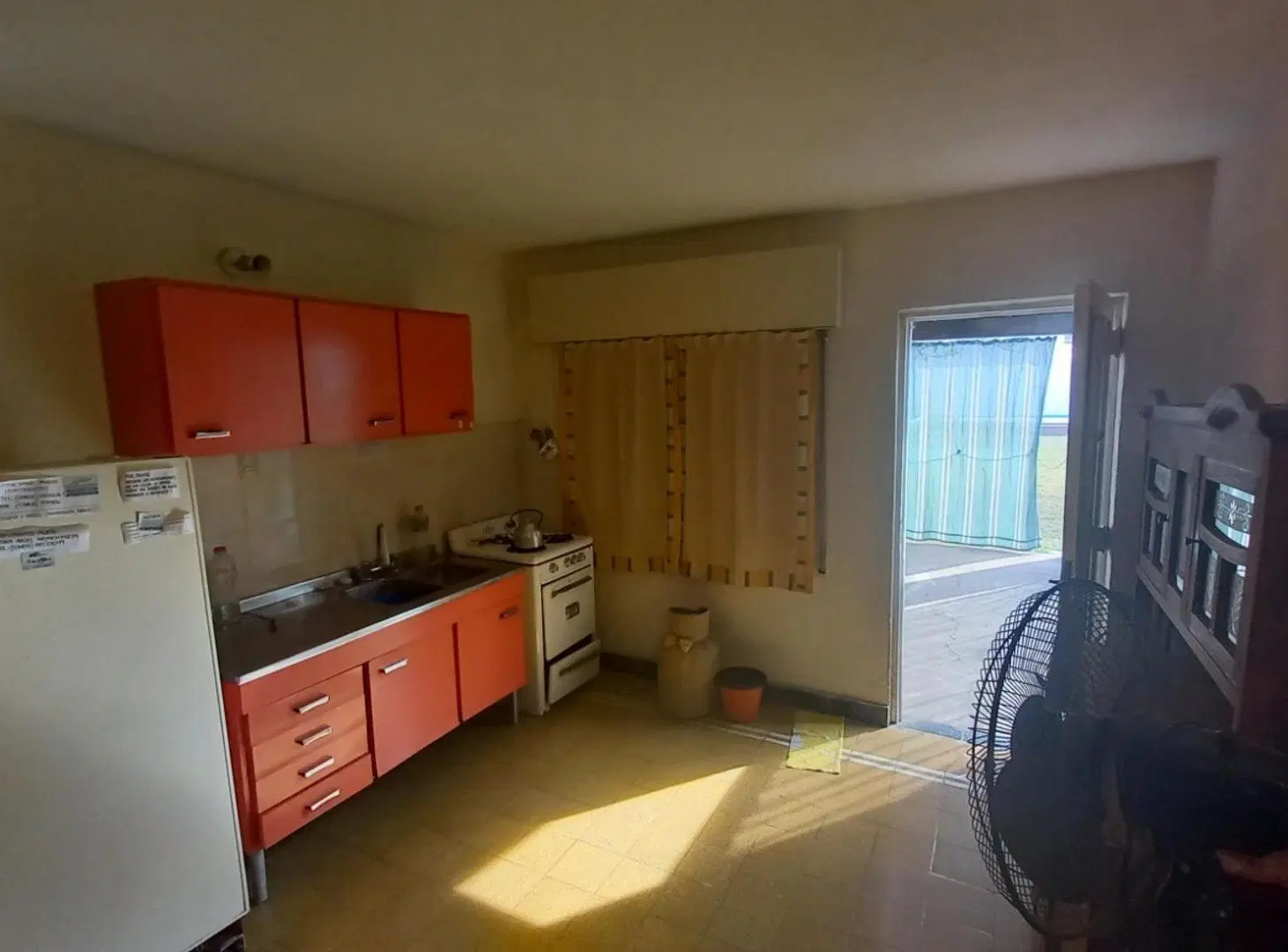 Casa con parque y pileta 3