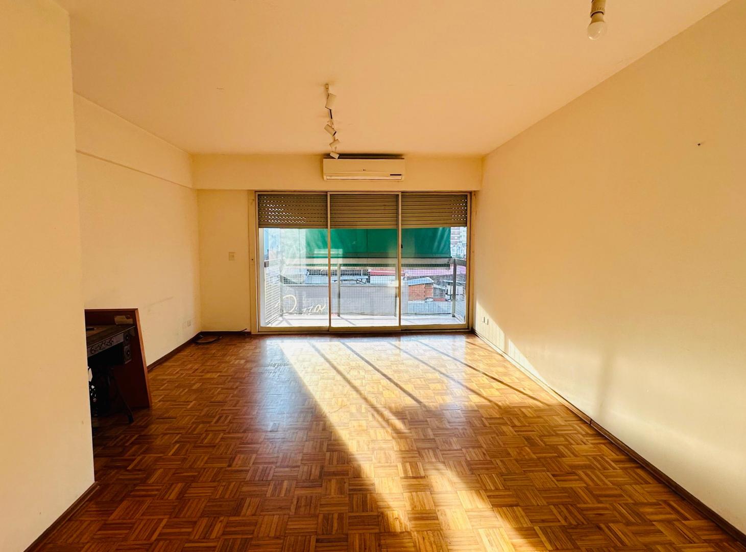 Foto de Departamento en alquiler de 4 ambientes en Belgrano., imagen 1
