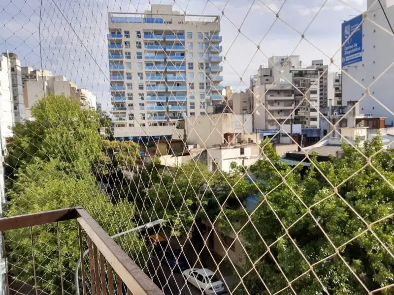 EXCELENTE DEPARTAMENTO 4 AMBIENTES CON BALCON FRENTE apto profesional 3