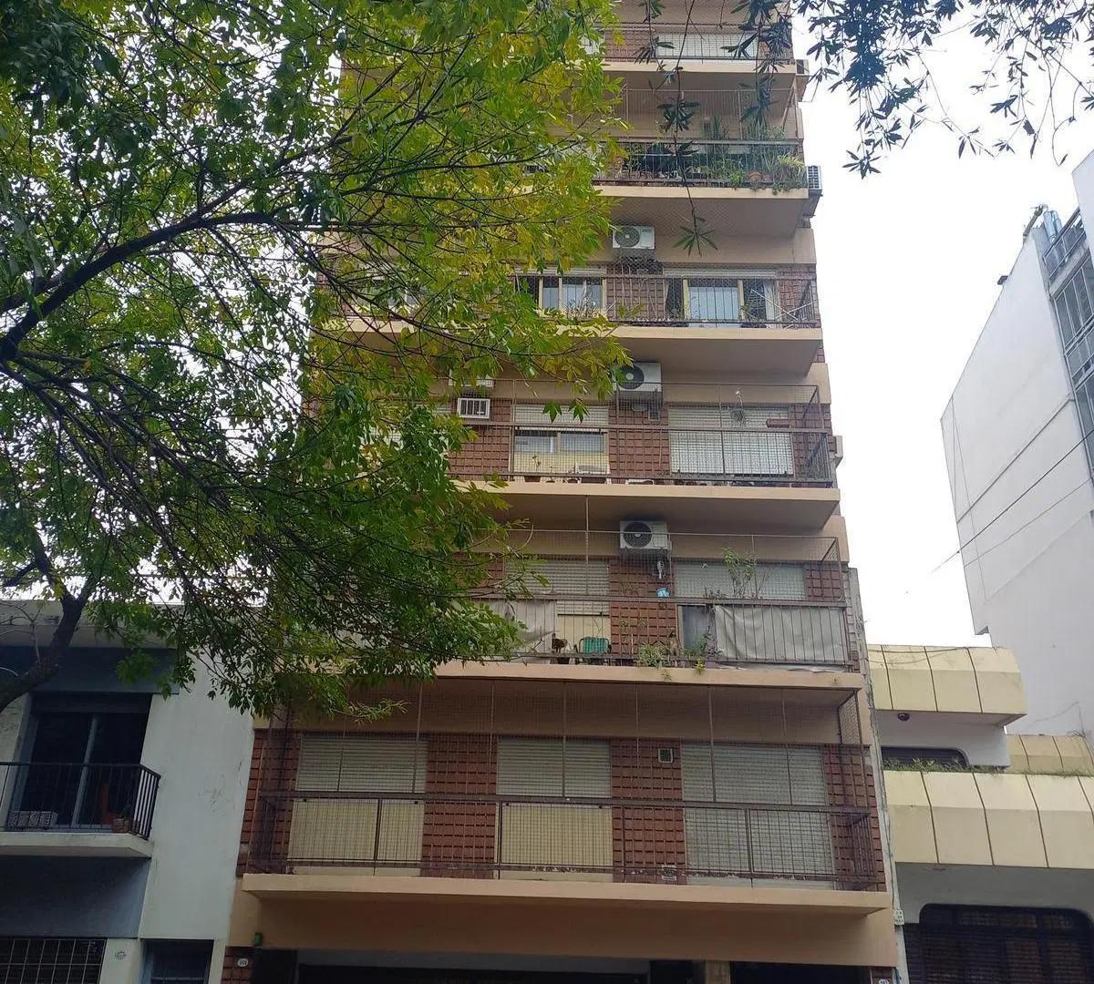 EXCELENTE DEPARTAMENTO 4 AMBIENTES CON BALCON FRENTE apto profesional 1