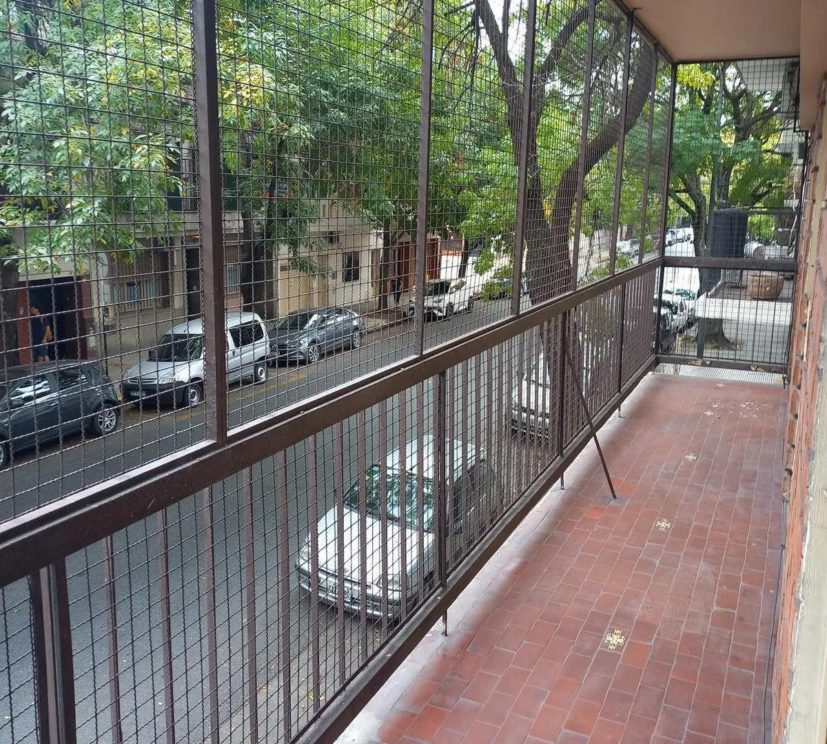 EXCELENTE DEPARTAMENTO 4 AMBIENTES CON BALCON FRENTE apto profesional 3