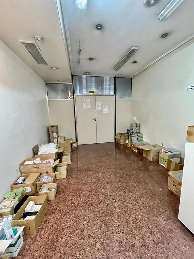 Edificio completo ( un subsuelo y 4 pisos ) ideal para inversión