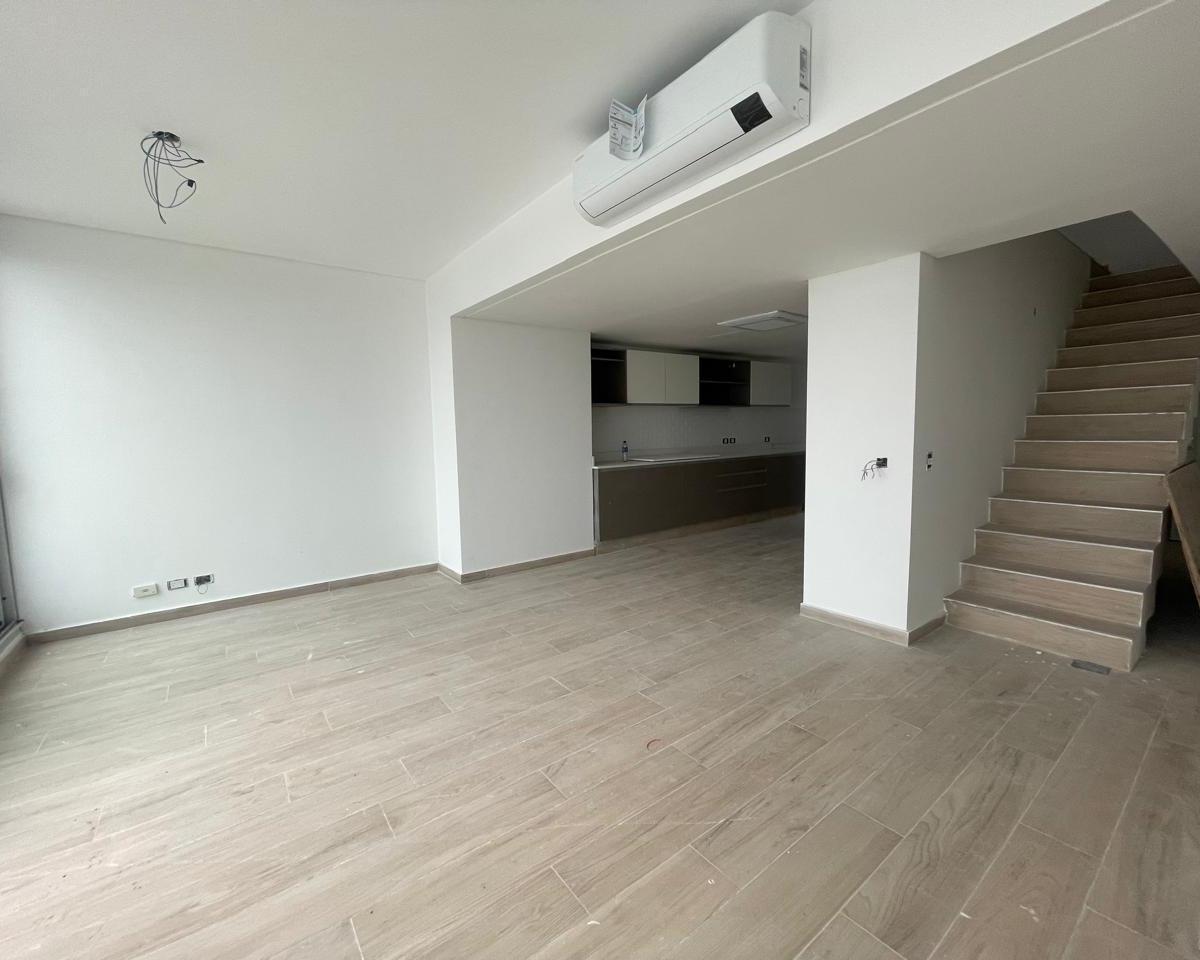 Venta, Dpto Triplex. Complejo Sky, Saavedra. 1