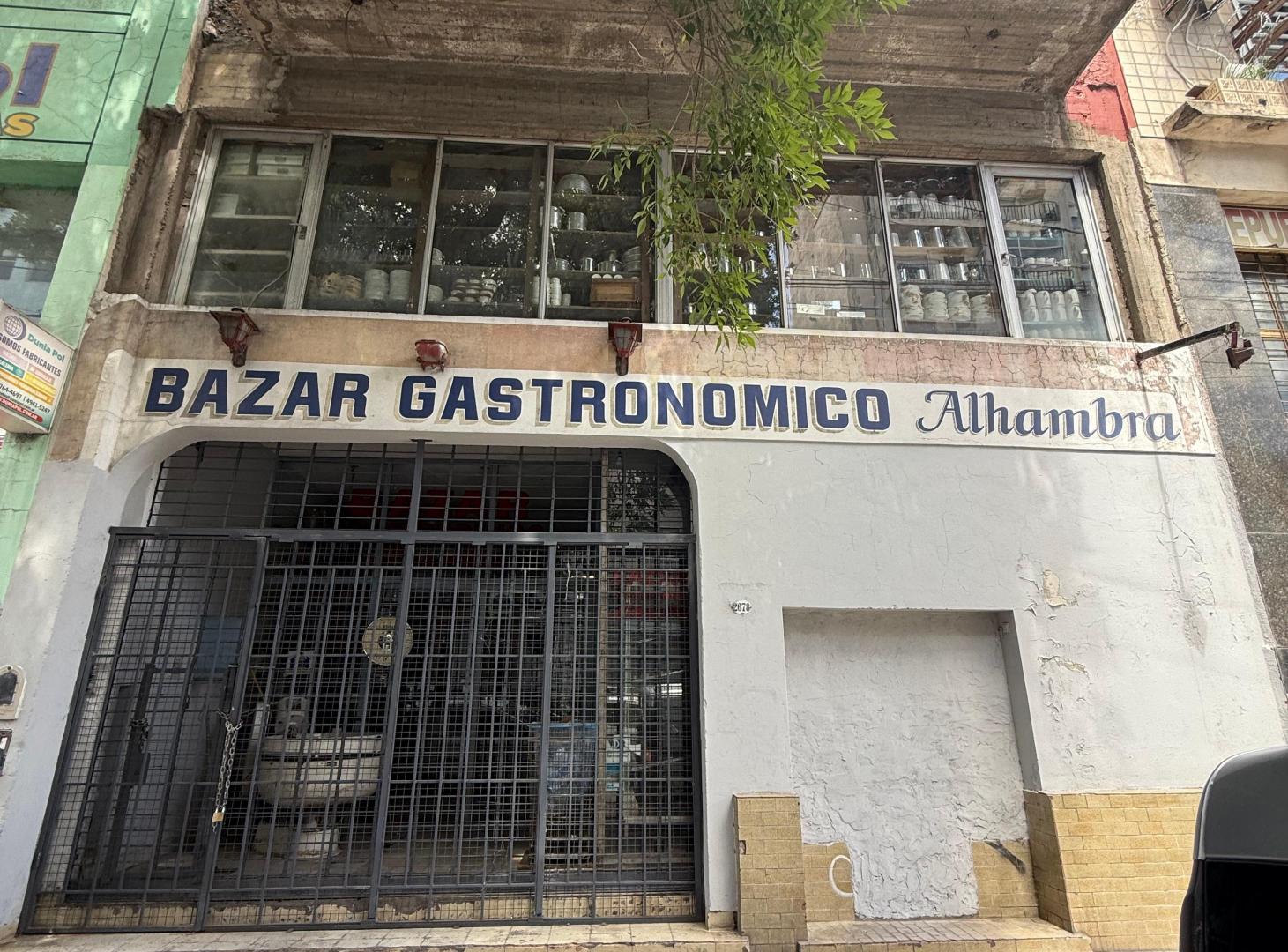 Local comercial , vivienda y galpon de 675 m² en venta y alquiler en San Cristobal