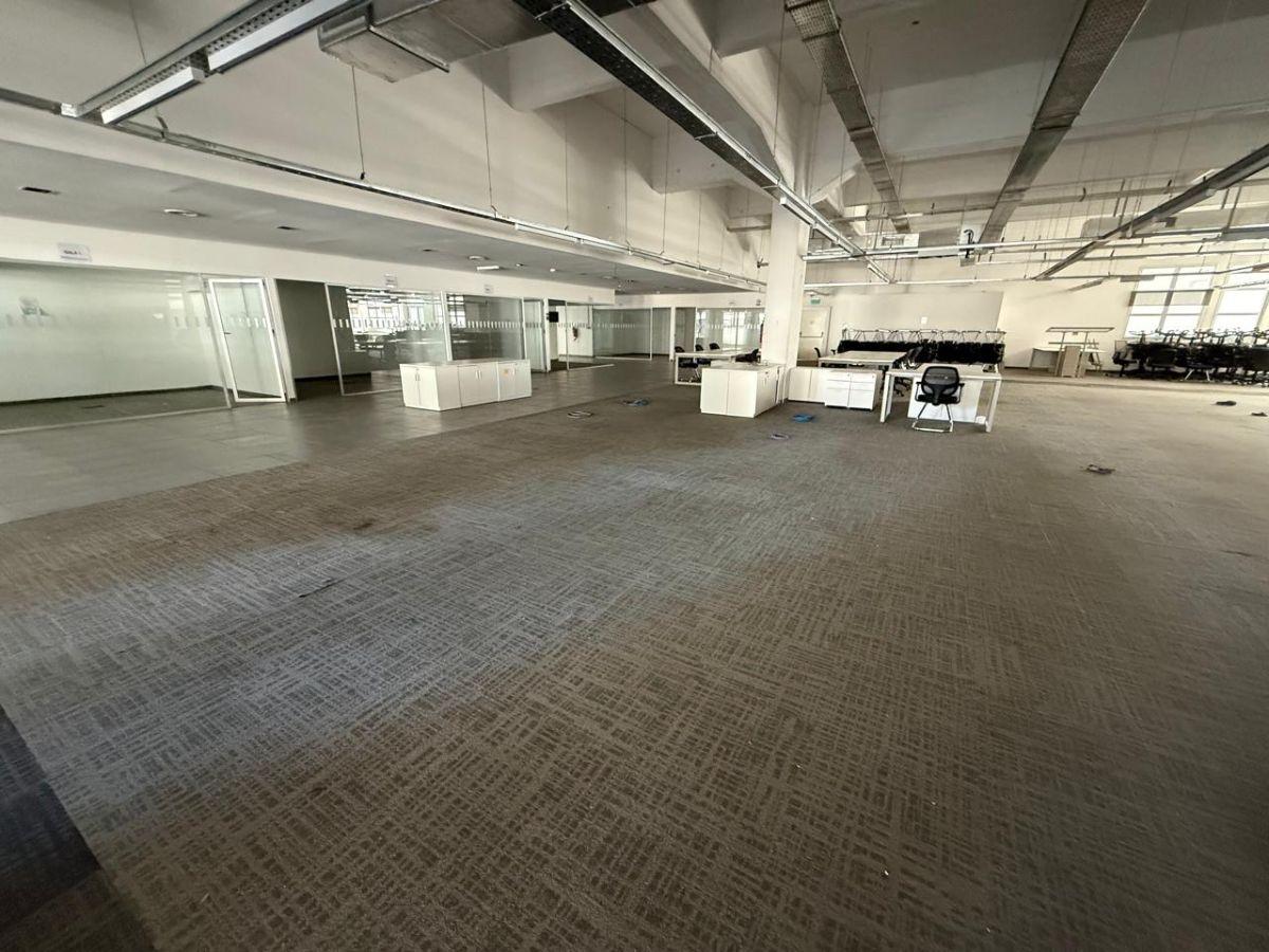 Foto de Propiedad en Venta con Oficinas, Parque Patricios., imagen 2
