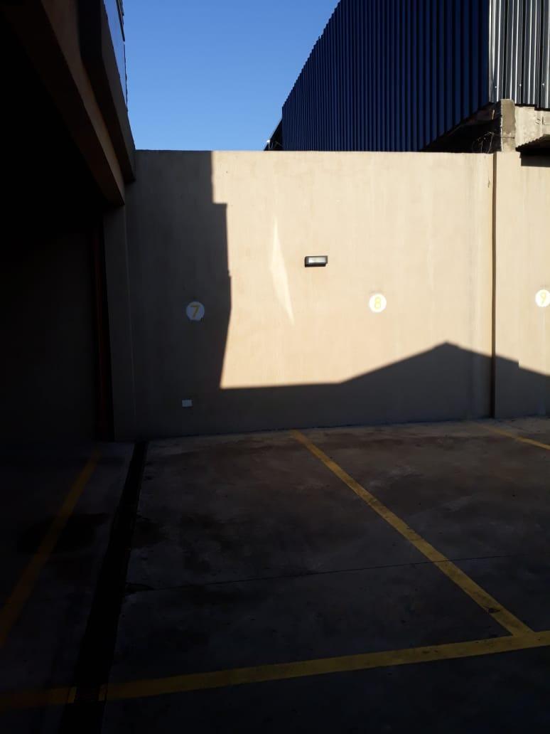2 Amb. con Coch. en Venta en Lanus O. con Excelente Renta 5