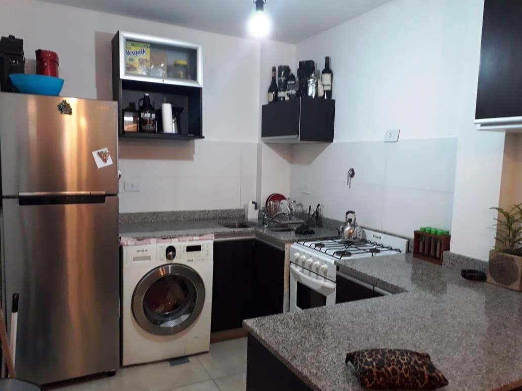 2 Amb. con Coch. en Venta en Lanus O. con Excelente Renta 2