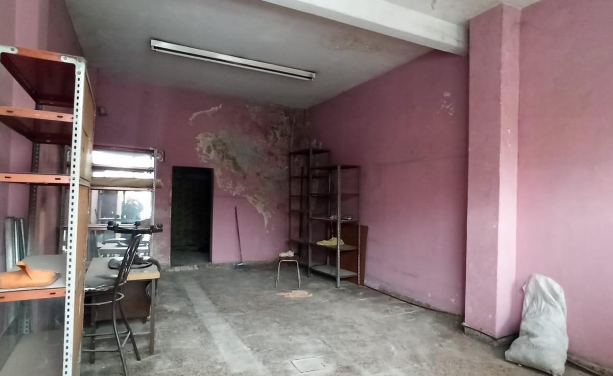 LOCAL EN VENTA, AV. VIAMONTE Y MENDOZA. LANUS O. HOY CON RENTA