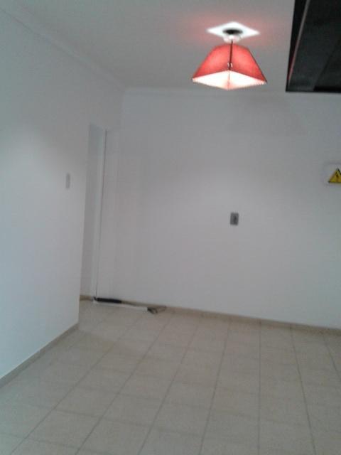 2 Amb. con Cochera en Venta. P. B. Al Frente. Lanús O. Lanusita. 2