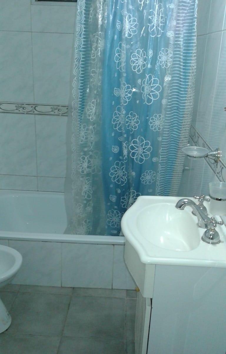 2 Amb. con Cochera en Venta. P. B. Al Frente. Lanús O. Lanusita. 1