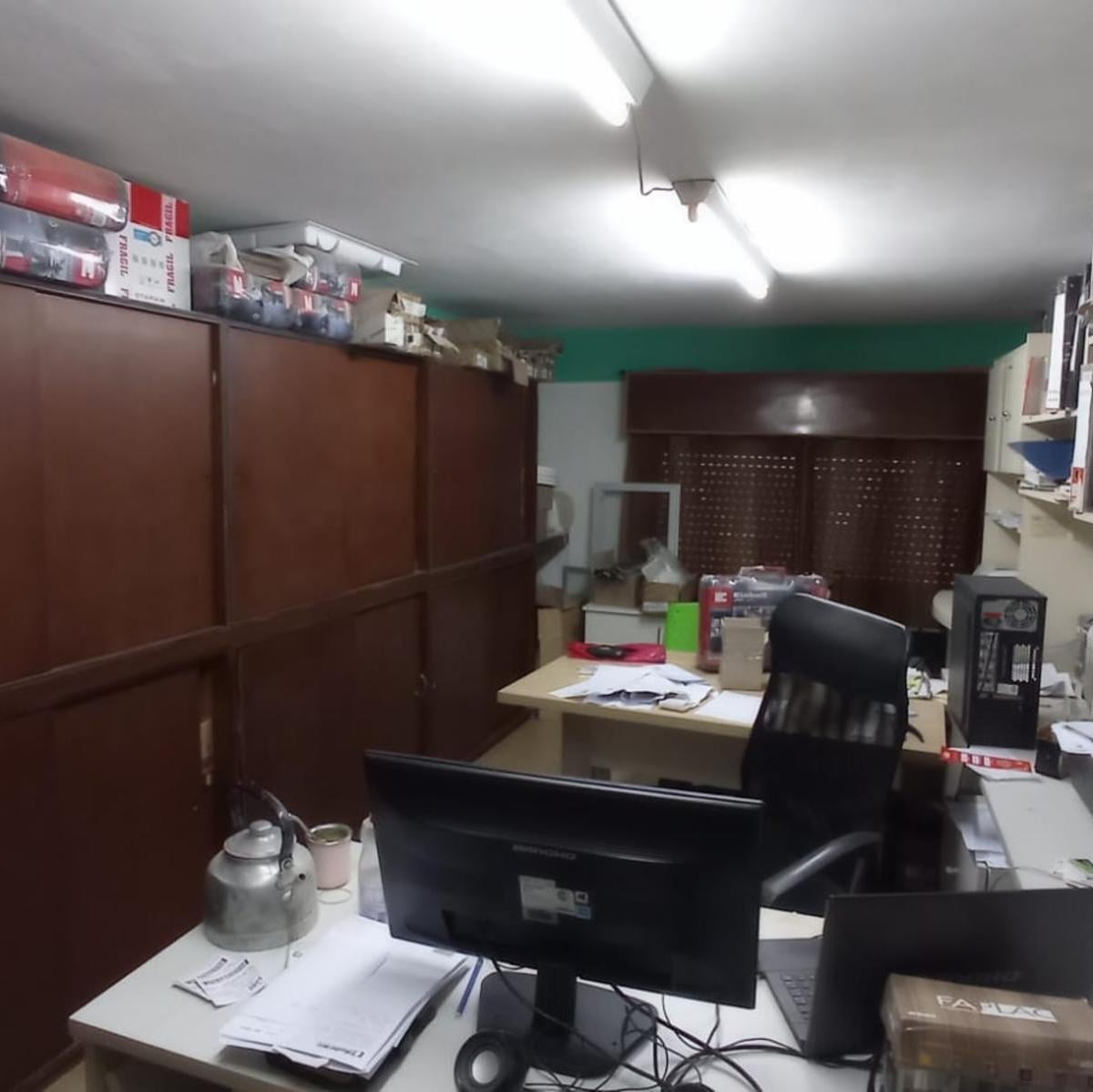 Foto de GALPON C FUERZA MOTRIZ MAS 2 DEPARTAMENTOS DE 3 AMBIENTES EN PLANTA, imagen 4