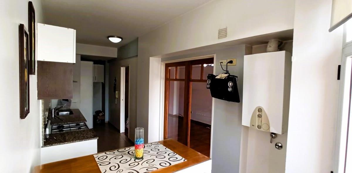 3 y 1/2 AMB. CON COCHERA EN LANUSITA. APTO CREDITO. EN VENTA, LANUS O.