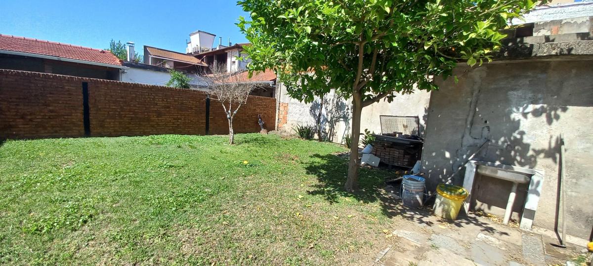 Venta Casa + Local + 2 Dptos Ideal Inversor. Lanus 5