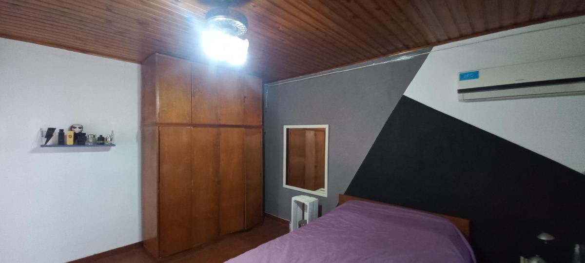 Venta Casa + Local + 2 Dptos Ideal Inversor. Lanus 2