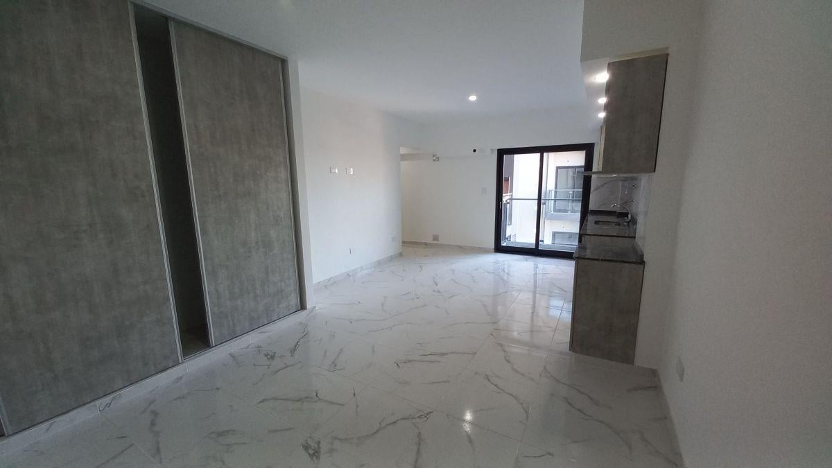 Foto de ALQUILER A ESTRENAR! AMBIENTE UNICO, BALCON CON PARRILLA. LANUS O., imagen 5