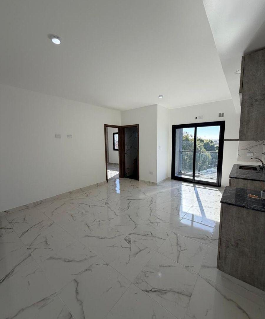 Foto de A ESTRENAR 2 AMBIENTES, BALCON CON PARRILLA, COCHERA, imagen 4