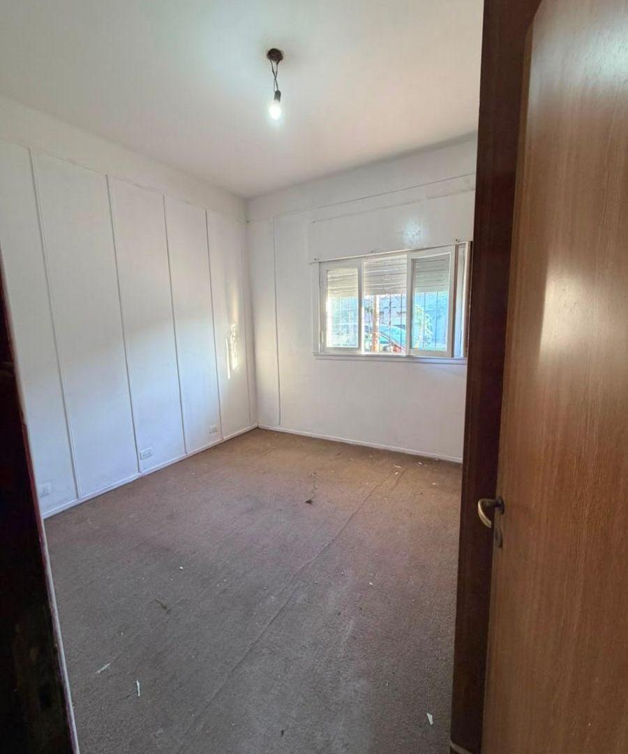 Foto de REBAJADO! PH 3 AMB. AL FRENTE, LANUS O. A LA VENTA, imagen 1