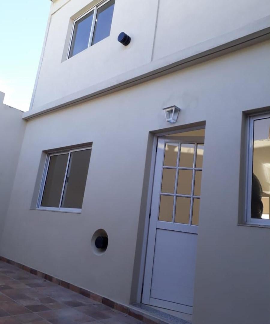 Foto de PH 4 AMB. APTO CREDITO. A ESTRENAR. EN VENTA. LANUS OESTE., imagen 5