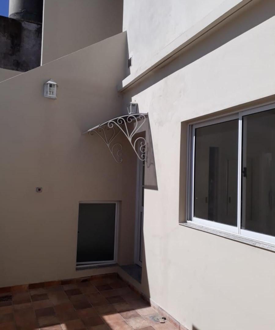 Foto de PH 4 AMB. APTO CREDITO. A ESTRENAR. EN VENTA. LANUS OESTE., imagen 4