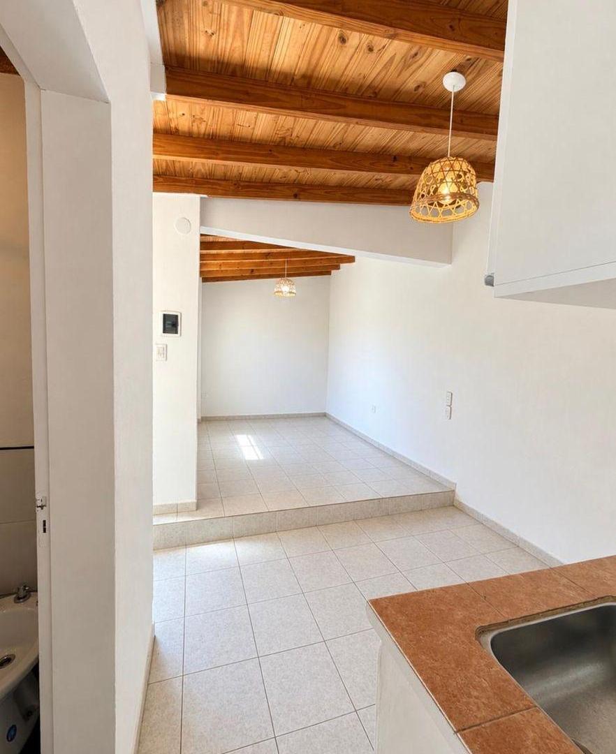 Foto de ALQUILER P.H. 2 AMBIENTES CON PATIO, LANUS O., imagen 2