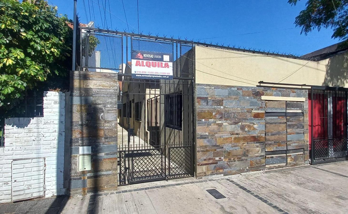 Foto de ALQUILER P.H. 2 AMBIENTES CON PATIO, LANUS O., imagen 1