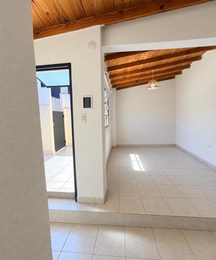 Foto de ALQUILER P.H. 2 AMBIENTES CON PATIO, LANUS O., imagen 3
